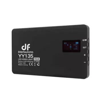 Осветитель DigitalFoto YY135 RGB 2500-8500K