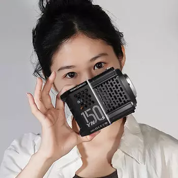 Осветитель YongNuo YN150S Bi (2700-6500K) YN150S-Bi