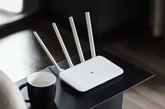 Роутер Xiaomi Mi Wi-Fi Router 4 R4