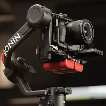 Система питания Tilta Power Pass-through Plate Kit для DJI RS (NP-F x2) TGA-PPK3-LS