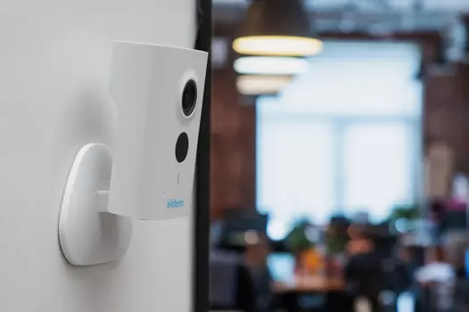 Умная Wi-Fi камера Ivideon Cute I880908