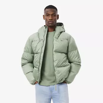 Мужской короткий влагоотталкивающий и ветроустойчивый пуховик Lacoste с капюшоном