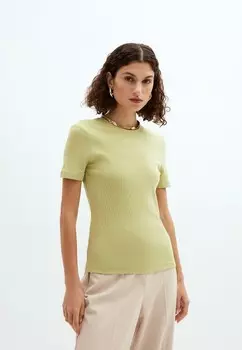 Футболка Zarina