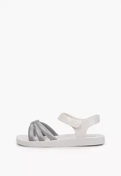 Сандалии Melissa