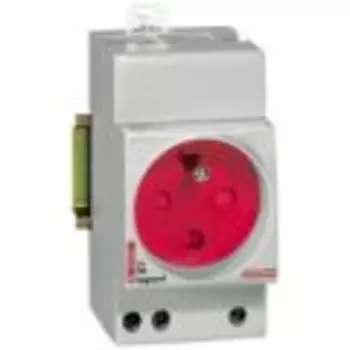 004282 Розетка на DIN рейку 2P+E 16A-250V с ключем 2.5M 004282 Legrand