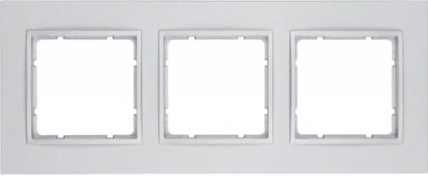 10136424 Рамка B.7 Алюминий 3-постовая Berker