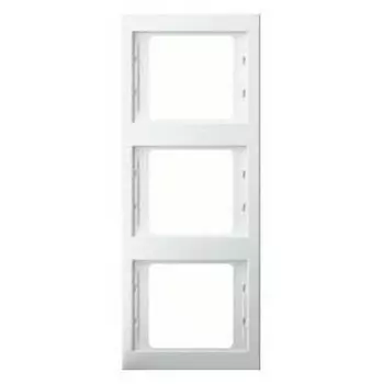 13337009 Рамка K.1 Полярная белизна с блеском 3-постовая вертикальная Berker