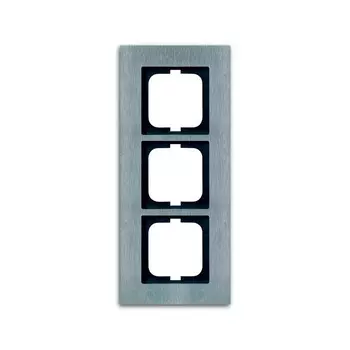 1723-826-101 Рамка Carat Глянцевый хром 3-постовая ABB