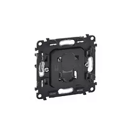 753048 Valena IN'MATIC. Информационная розетка одиночная RJ45 Кат. 6A STP Legrand
