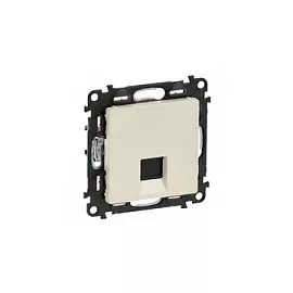 753542 Valena LIFE. Информационная розетка одиночная RJ45 Кат. 6 UTP. С лицевой панелью. Слоновая кость Legrand