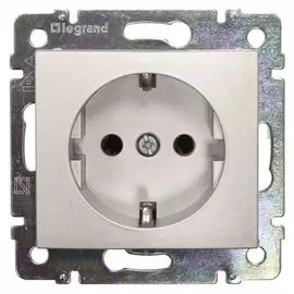 770120 Valena Розетка 1-ая с/з Legrand