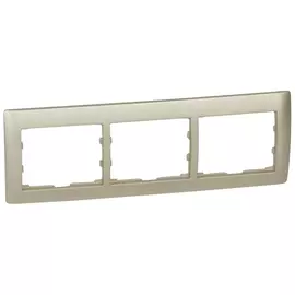771403 Рамка Galea Life Титан 3-постовая Legrand