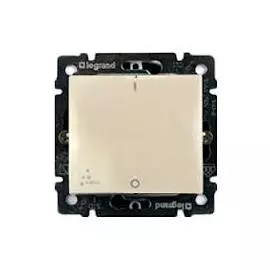 774192 Valena Выключатель 2-х полюсный 10A IP44 Legrand
