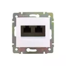 774245 Valena Розетка 2хRJ45 STP кат.6 Legrand