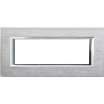 HA4806CR Рамка Axolute Квадрат Хром 6 модулей Bticino