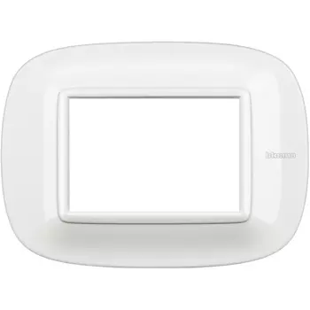 HB4803HD Рамка Axolute Овал Белый 3 модуля Bticino