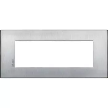 HW4806CRS Рамка 1 пост AIR, прямоугольная форма. МАТОВАЯ ПОВЕРХНОСТЬ. Цвет Матовыи? хром. Итальянский стандарт, 6 модулей. Bticino AXOLUTE