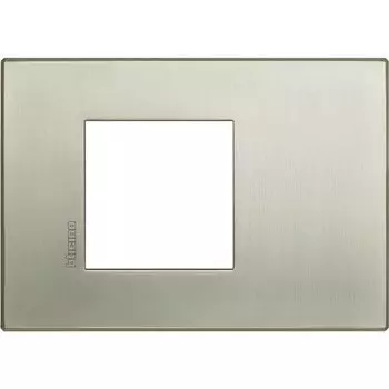 HW4819TIS Рамка 1 пост AIR, прямоугольная форма. МАТОВАЯ ПОВЕРХНОСТЬ. Цвет Матовыи? титан. Немецкий/Итальянский стандарт, 2 модуля. Bticino AXOLUTE