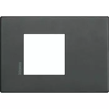 HW4819XN Рамка 1 пост AIR, прямоугольная форма. СОФТ. Цвет Эклипс. Немецкий/Итальянский стандарт, 2 модуля. Bticino AXOLUTE