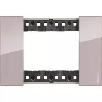 KA4803DM Рамка Bticino Living Now AURA 3-модульная