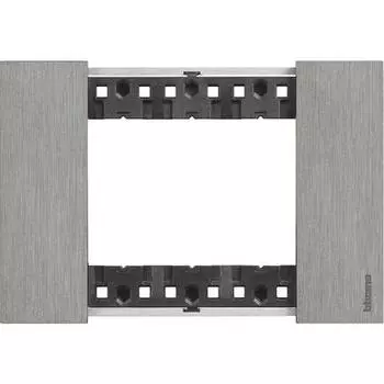 KA4803ZG Рамка Bticino Living Now ACCIAIO 3-модульная