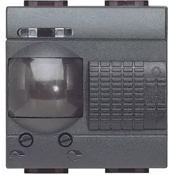 L4432 Приёмник с пассивным ИК датчиком движения с селектором О-А-I - 230В, 2 модуля Bticino