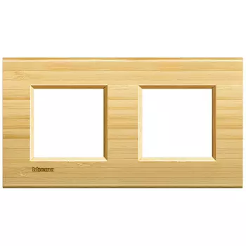 LNA4802M2LBA Рамка LivingLight Квадрат Бамбук 2+2 модуля Bticino
