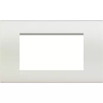 LNA4804BI Рамка LivingLight Квадрат Белый 4 модуля Bticino