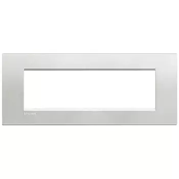 LNA4807AG Рамка LivingLight Квадрат Серебро 7 модулей Bticino