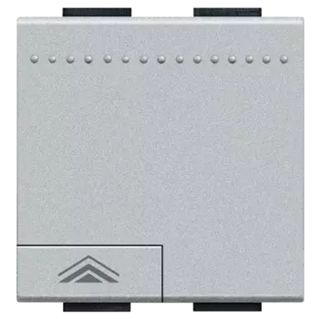 NT4582N LivingLight Светорегулятор для резистивных и емкостных нагрузок, 450-800 Вт Bticino