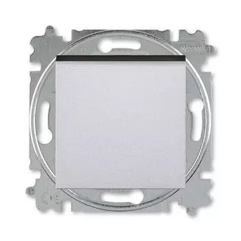 Переключатель перекрёстный одноклавишный ABB Levit серебро / дымчатый чёрный 3559H-A07445 70W 2CHH590745A6070