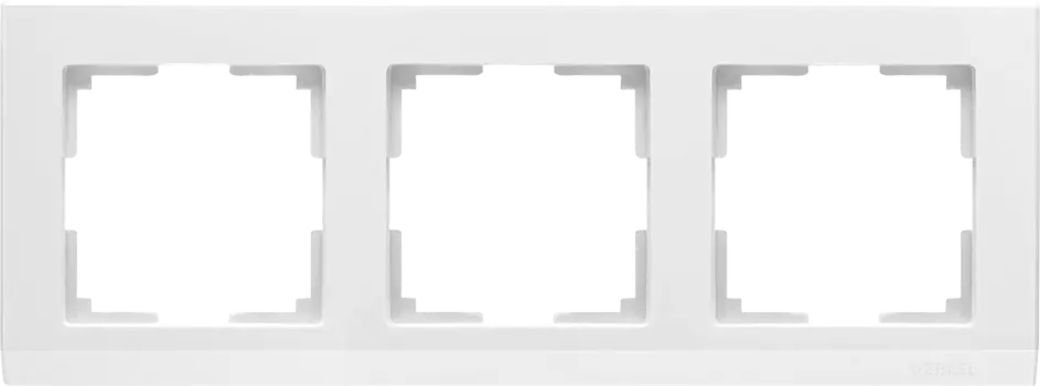 WL04-Frame-03-white Рамка на 3 поста (белый) Stark Werkel a028923