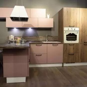 Кухонный гарнитур 9