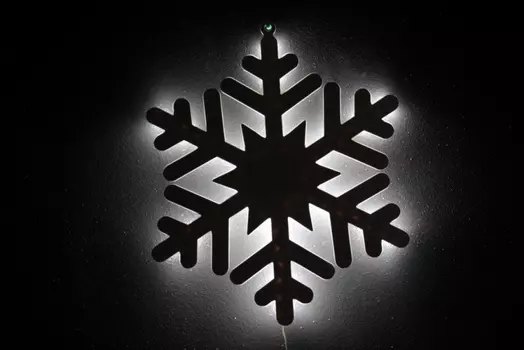 FCB(L)-BACK-SNOW-0003-3.5V-W Снежинка пластик с контражуром 46*46см, белая