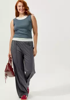 Брюки со стрелками свободного кроя