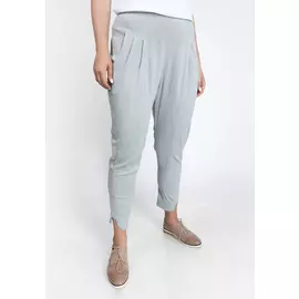 Брюки свободные с защипами спереди