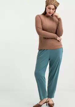 Брюки зауженные с декором из пуговиц