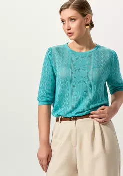 Джемпер с ажурным рисунком и защипами