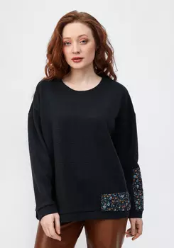 Джемпер с декоративными нашивками