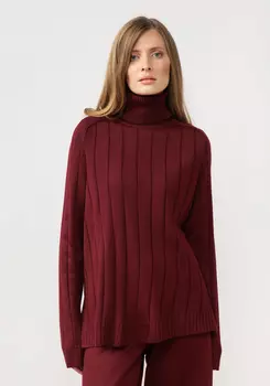 Джемпер удлиненный по спинке с высоким горлом