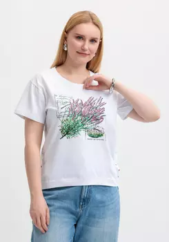 Футболка с вышивкой