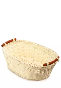 Корзина из ротанга с деревянными ручками