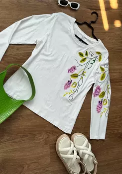 Лонгслив с вышивкой Resale