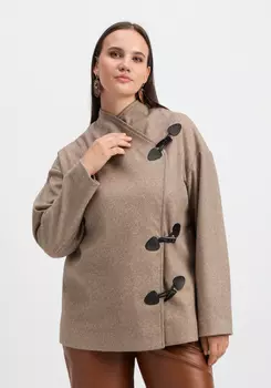 Пиджак с асимметричной застёжкой