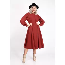 Платье на супатной застежке с защипами