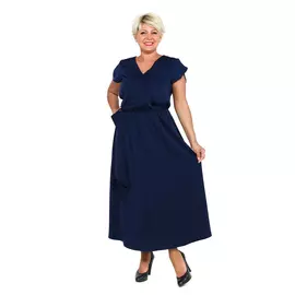 Платье оригинального кроя с украшением