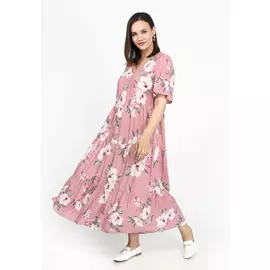 Платье свободного силуэта с ярусами по юбке