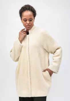 Полупальто с воротом стойка