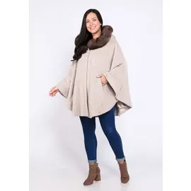 Пончо "Роскошный элемент" кремовый р.универсальный