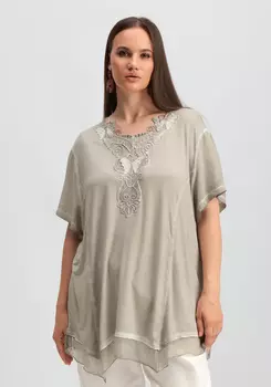 Туника с ажурной аппликацией на горловине